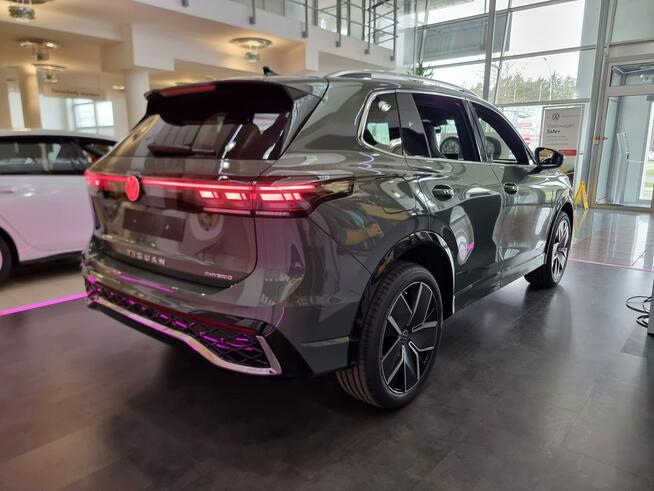 Volkswagen Tiguan R-Line Plus 1.5 eHybrid 272KM Pakiet Zimowy Stalowa Wola - zdjęcie 5