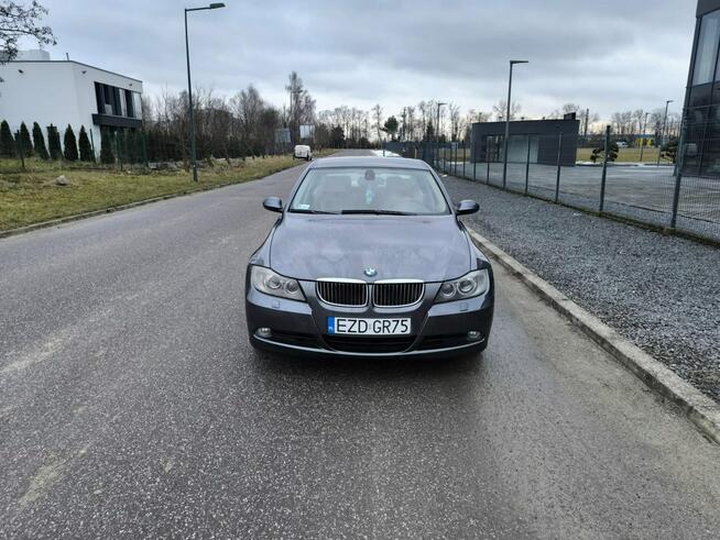BMW 325 E90 2005r Automat FILM Klima Grzane Fotele Tempomat Alu Pabianice - zdjęcie 8