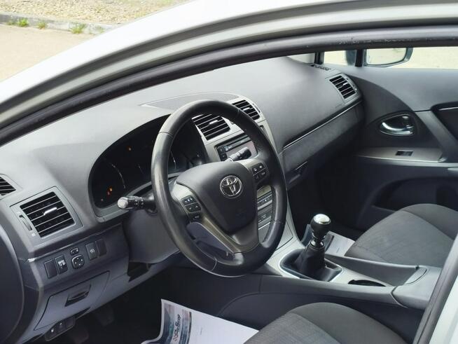 Toyota Avensis Bezwypadkowy, kamera, navi, dok. przebiegu Janów Lubelski - zdjęcie 5