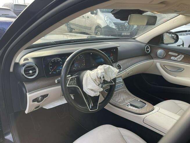 Mercedes E 400 4Matic mHEV Kamery360 Panorama Pamięć 333KM Gliwice - zdjęcie 6