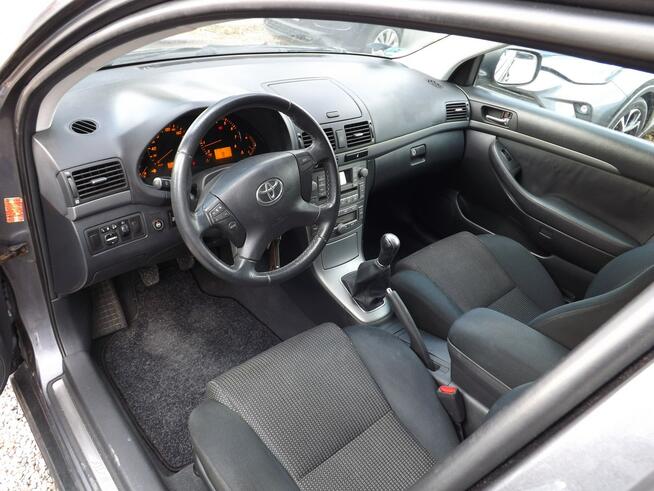 Toyota Avensis Słupsk - zdjęcie 5