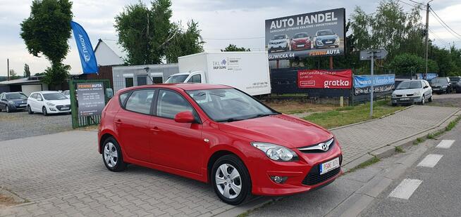 Hyundai i30 Bardzo zadbany/Wszystko sprawne/Bez korozji/Zarejestrowany Przyszowice - zdjęcie 1