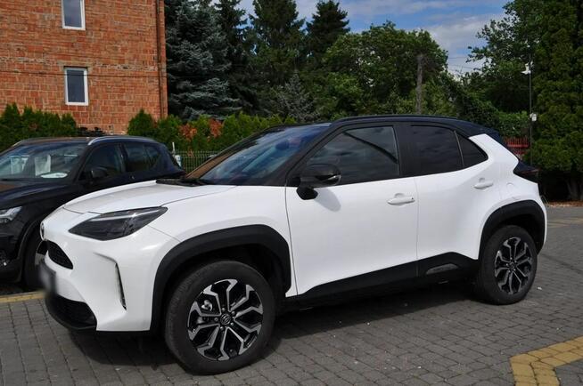 TOYOTA YARIS 1.5 HEV HYBRYD 13 tys km Nowy model 2024 Hak Holowniczy Warszawa - zdjęcie 4