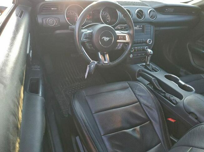Ford Mustang / 2.3 317KM / Niski przebieg / Tarnów - zdjęcie 8