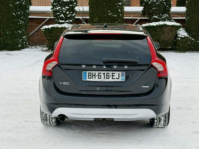 Volvo V60 R-Design 2.0d D4 163KM 5 cylindrowy ! Manual ! Super Stan ! Zwoleń - zdjęcie 8