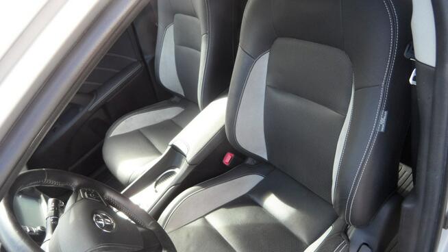 Toyota Avensis Sadlno - zdjęcie 9