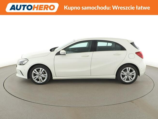 Mercedes A 200 navi klima carplay grzane fotele sportowe fotele Warszawa - zdjęcie 2