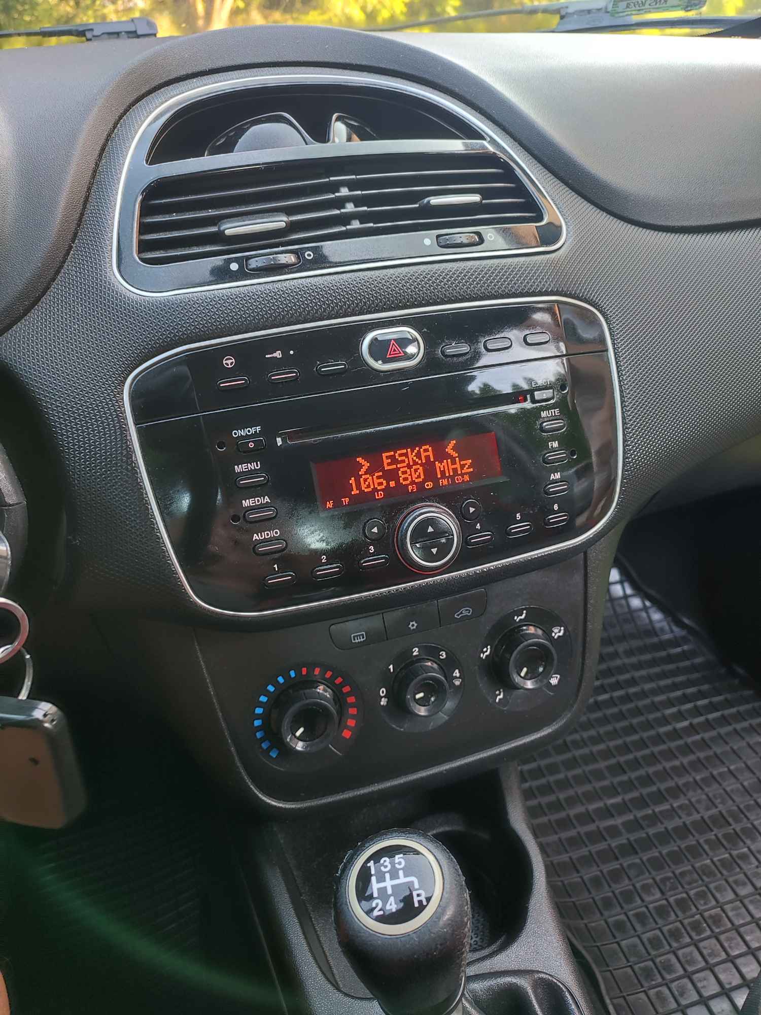 Fiat Punto Evo Łazy Biegonickie - zdjęcie 4