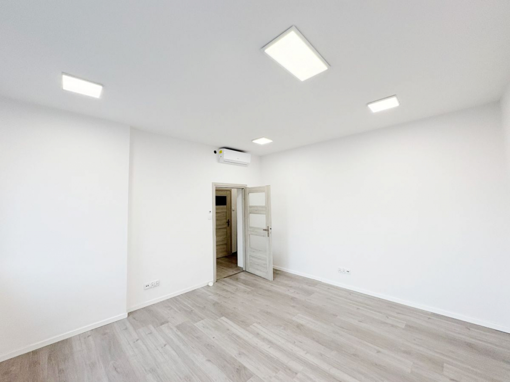 Budynek użytkowy pod działalność. Jeżyce - zdjęcie 7