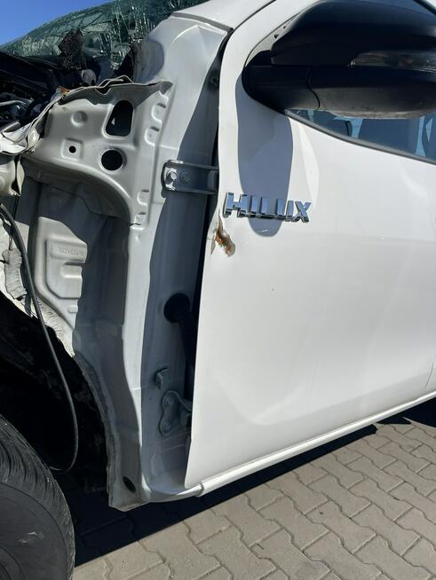 Toyota Hilux Duble CAB 4x4 Klimatyzacja Gliwice - zdjęcie 7