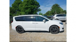 Chrysler Pacifica / LIMITED wersja S / automat / niski przebieg Tarnów - zdjęcie 4