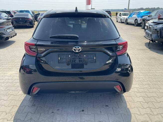 Toyota Yaris 125KM Automat Kamera Podgrzewane fotele Gliwice - zdjęcie 3