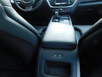 Volvo XC 60 2.0D4 Plus Bright z Gwarancją Bezwypadkowości Żyrardów - zdjęcie 9