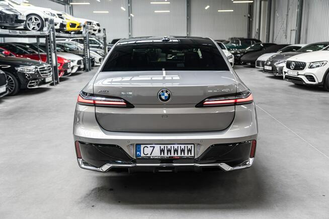 BMW 740 d. Fvat23%. Gwarancja do XII.2027. WEBASTO. Bezwypadkowy Węgrzce - zdjęcie 12