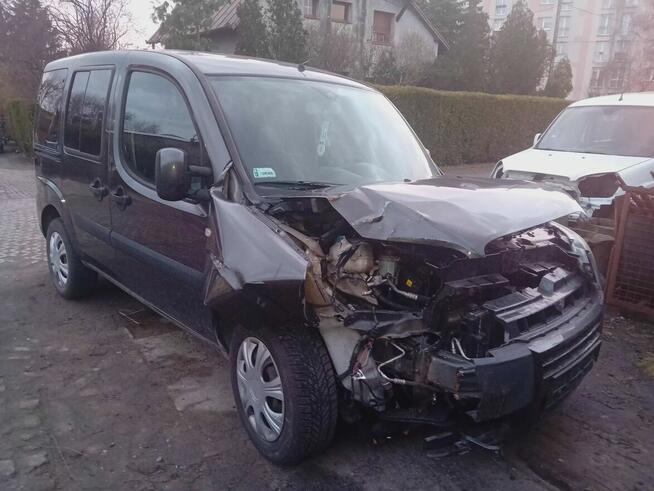 Uszkodzony fiat doblo Strzelno - zdjęcie 3
