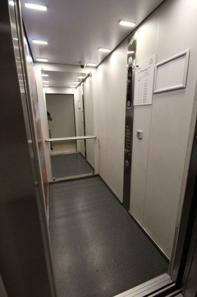 1pok, 29met, okolice Szybkiej WINDA/2011 (Wrocław) Krzyki - zdjęcie 11