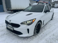 Kia Stinger Premium wyposażenie