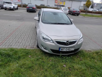 Sprzedam Opla Astrę J , automat , benzyna + gaz 1,6 , 115km Płock - zdjęcie 2
