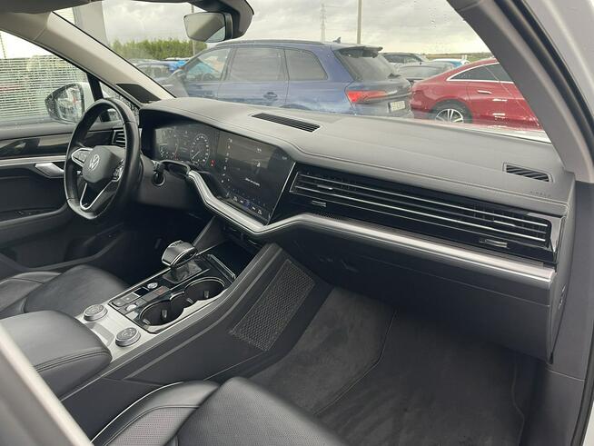 Volkswagen Touareg Automat Skóra Klimatronik Pneumatyka Kamera 422KM Gliwice - zdjęcie 10