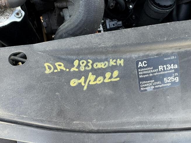Caddy 1,9 tdi 5-osobowy Klima Bez rdzy całe progi błotniki Szerominek - zdjęcie 4