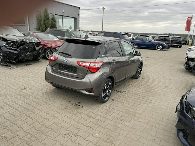 Toyota Yaris Selection Automat Hybryda Klimatronik Kamera Gliwice - zdjęcie 3