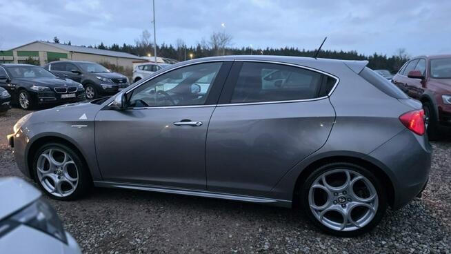 Alfa Romeo Giulietta ledy climatronic super stan Lębork - zdjęcie 8
