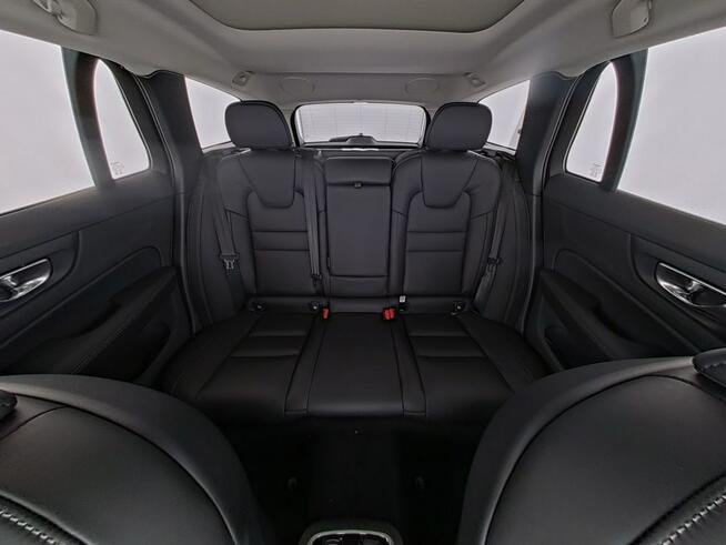 Volvo V60 B4(B) Ultra Dark *Gwarancja*FV23%* Tychy - zdjęcie 7