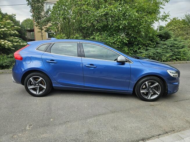 Volvo V40 2.0 benzyna* R-Design* 100% Fabryczny Lakier* GWARANCJA Opoczno - zdjęcie 5