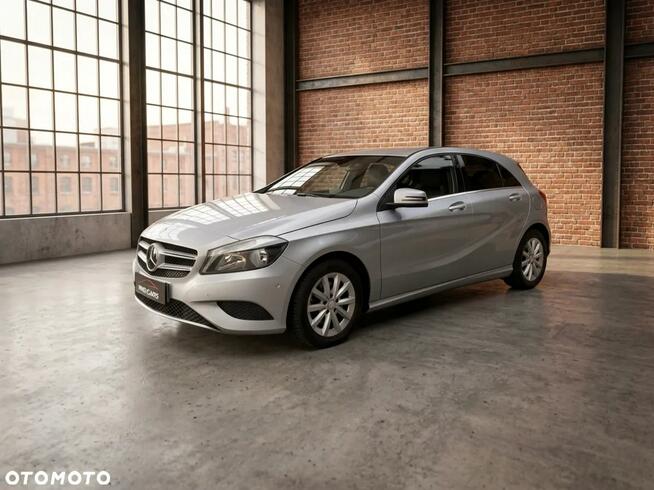 Mercedes A 180 Rok Gwarancji zadbany kamera pdc automat Kraków - zdjęcie 3