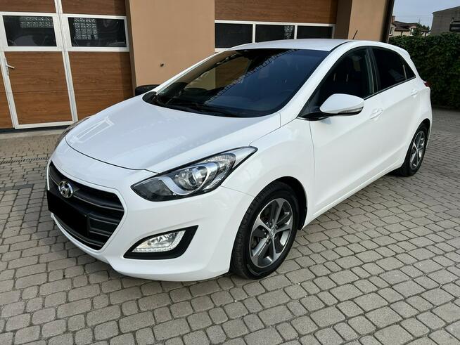 Hyundai i30 1,4 100KM  Klima  Podgrzewane fotele  Serwis 1Właściciel Orzech - zdjęcie 9