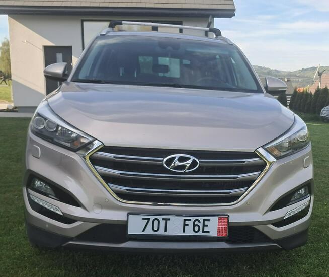 Hyundai Tucson 1.6 Benzyna 4×4 177 KM Serwis Cisiec - zdjęcie 3
