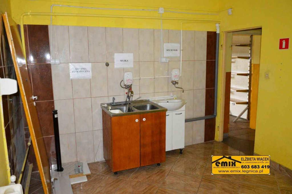 Lokal z możliwością przekształcenia na dom, działka 2800m2 Świerzawa - zdjęcie 6