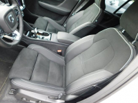 Volvo XC 40 2.0B3 BEZWYPADKOWY Black Edition Model 2024r Żyrardów - zdjęcie 11