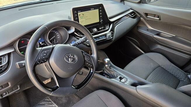 Toyota C-HR 1.8 HSD Lift 94 tyś km Ledy Ast. Pasa Distronic Super Stan Otwock Mały - zdjęcie 8