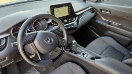 Toyota C-HR 1.8 HSD Lift 94 tyś km Ledy Ast. Pasa Distronic Super Stan Otwock Mały - zdjęcie 8