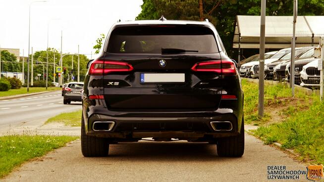 BMW X5 Ekskluzywne xDrive30d M Pakiet - Luksus, Moc i Technologia! Gdynia - zdjęcie 5
