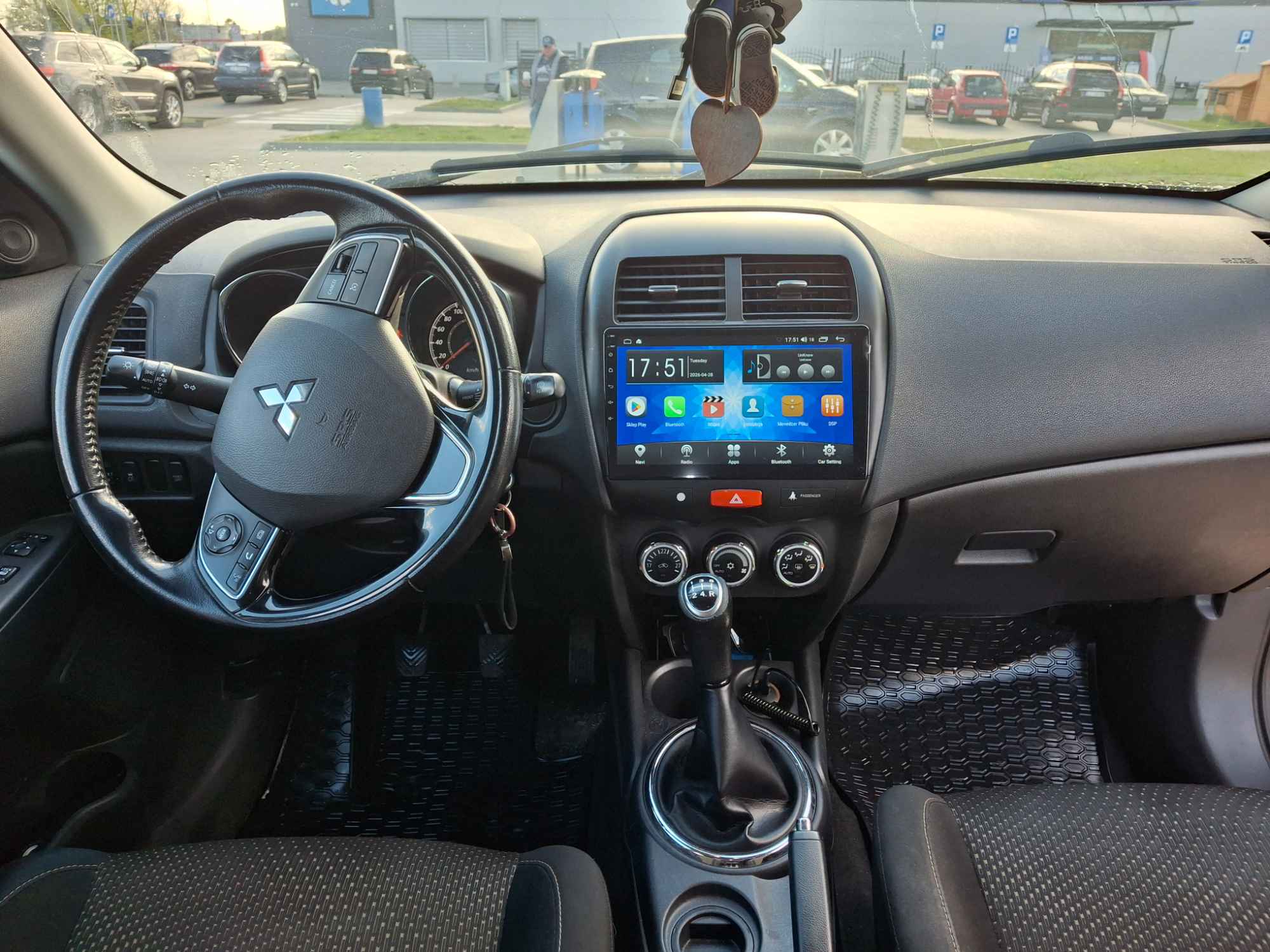 Sprzedam Mitsubishi ASX 1.6 benzyna 116 KM  2016r Zamość - zdjęcie 6