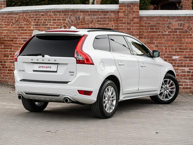 VOLVO XC60 2.4D 163KM R-DESIGN XENON ALU18 PANORAMA SUPER STAN Podzagajnik - zdjęcie 9