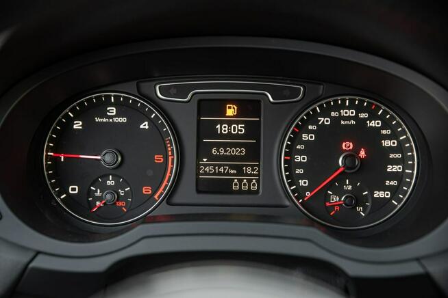 Audi Q3 Serwisowany bezwypadkowy po opłatach zadbany Zwoleń - zdjęcie 5