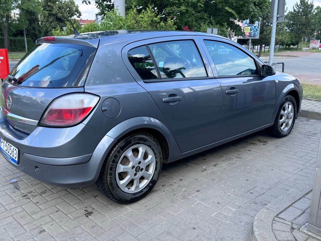 Opel astra h Grunwald - zdjęcie 4