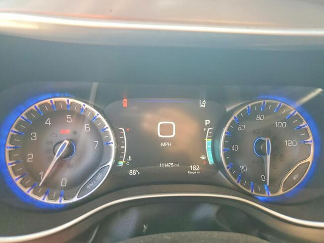 Chrysler Pacifica LIMITED / Bardzo zadbany / niski przebieg Wrocław - zdjęcie 9