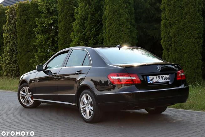 Mercedes E 220 E 200 CGI *184KM  Avantgarde Ostrów Mazowiecka - zdjęcie 6