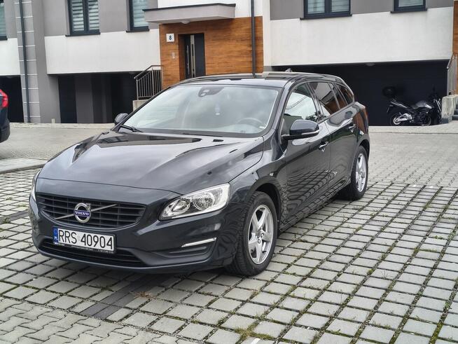 VOLVO V60 D3 Drive-E 2.0 150 KM, 2017 r, 195100 km. Rzeszów - zdjęcie 3