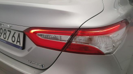 Toyota Camry 2.5 Hybrid Comfort CVT ! Z Polskiego Salonu ! FV 23 % ! Warszawa - zdjęcie 12