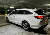 Hyundai i30 r. 2020 Comfort 1.4 T-GDI pakiet Winter Granica - zdjęcie 4