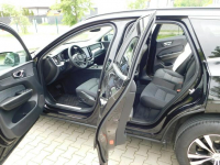 Volvo XC 60 z Gwarancją Bezwypadkowy Model 2023r Żyrardów - zdjęcie 8