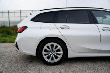 BMW 318i Touring G21, Salon Polska, Bezwypadkowy, Faktura VAT Marża Warszawa - zdjęcie 7