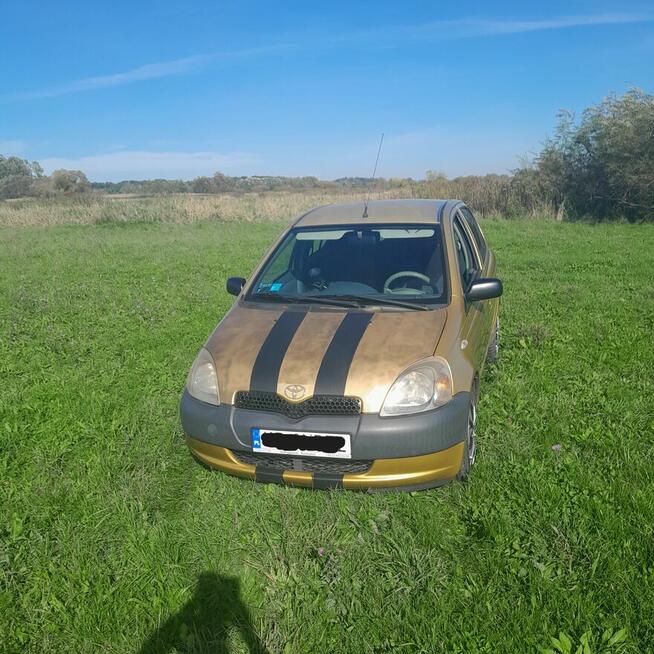 Toyota Yaris 2001, 5 drzwi, dobry stan oszczędna Piła - zdjęcie 4