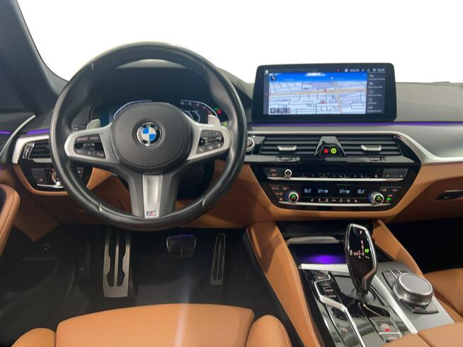 BMW 530i xDrive  mHEV sport-aut Kombi Warszawa - zdjęcie 9