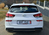 Hyundai i30 1.5 Benzyna 110 KM Cisiec - zdjęcie 5